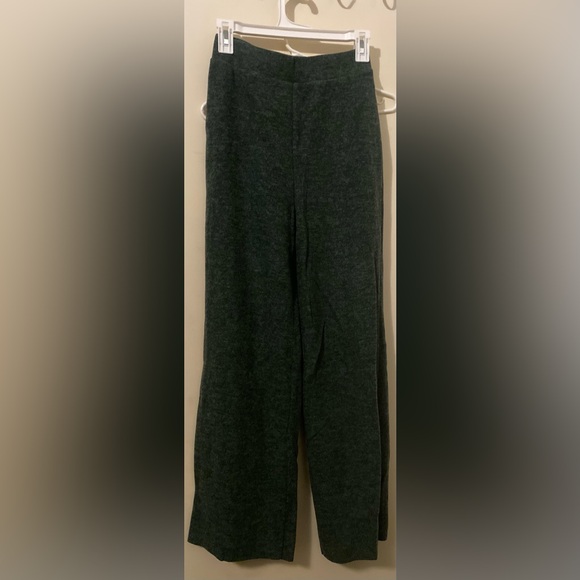 Zara 2 Piece Set - Picture 2 of 4